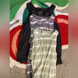 Bundle of American eagle tank tops